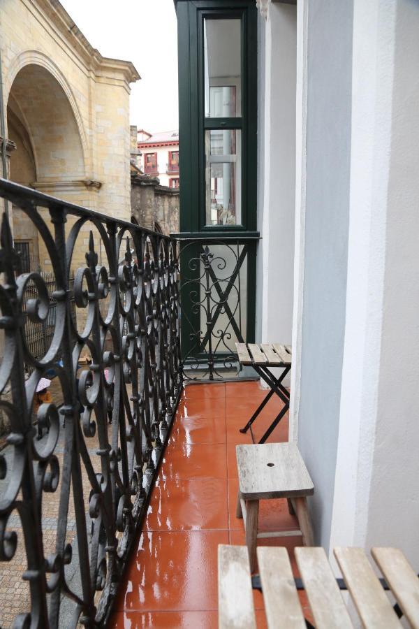 Piso Reformado Frente A La Catedral Appartement Bilbao Buitenkant foto